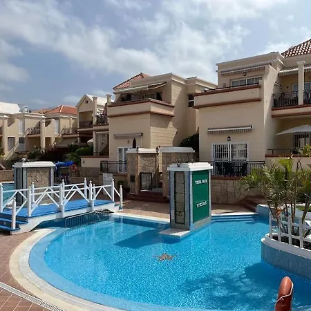 Beach, Shopping A Few Meters Away Apartment *