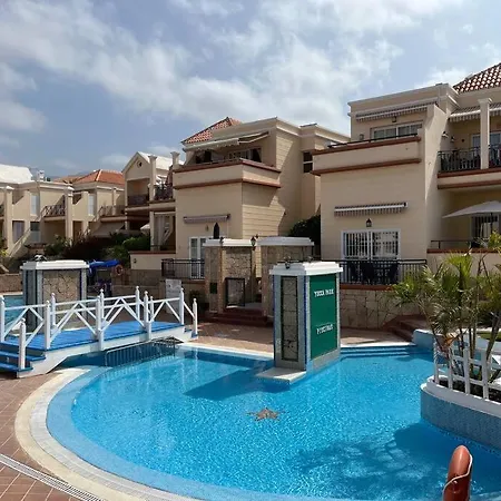 Lägenhet Beach, Shopping A Few Meters Away