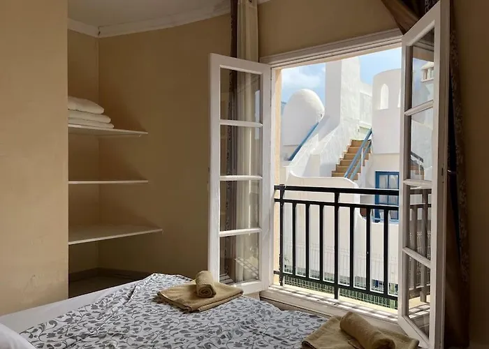 Beach, Shopping A Few Meters Away *