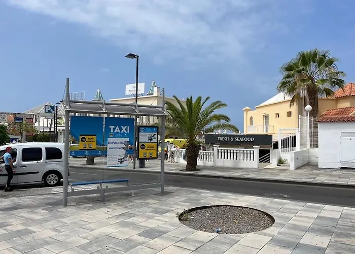 Beach, Shopping A Few Meters Away Costa Adeje (Tenerife)